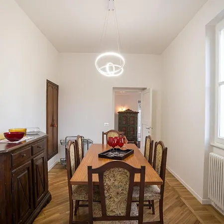 Guest Host - Stylish And Bright With Private Garden * Como