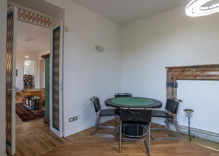 Apartment Guest Host - Stylish And Bright With Private Garden Como