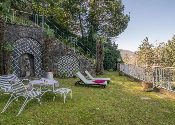 Guest Host - Stylish And Bright With Private Garden *