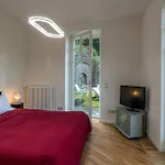 Lägenhet Guest Host - Stylish And Bright With Private Garden *