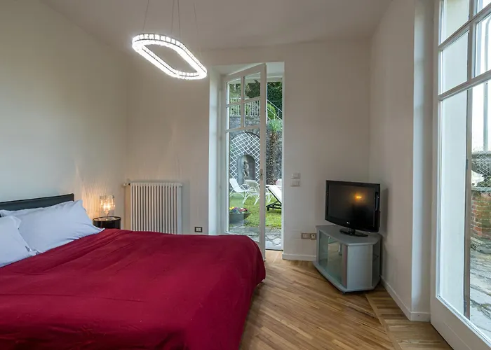 アパート Guest Host - Stylish And Bright With Private Garden *
