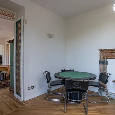 Appartamento Guest Host - Stylish And Bright With Private Garden Côme