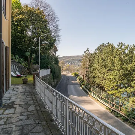 Guest Host - Stylish And Bright With Private Garden Côme